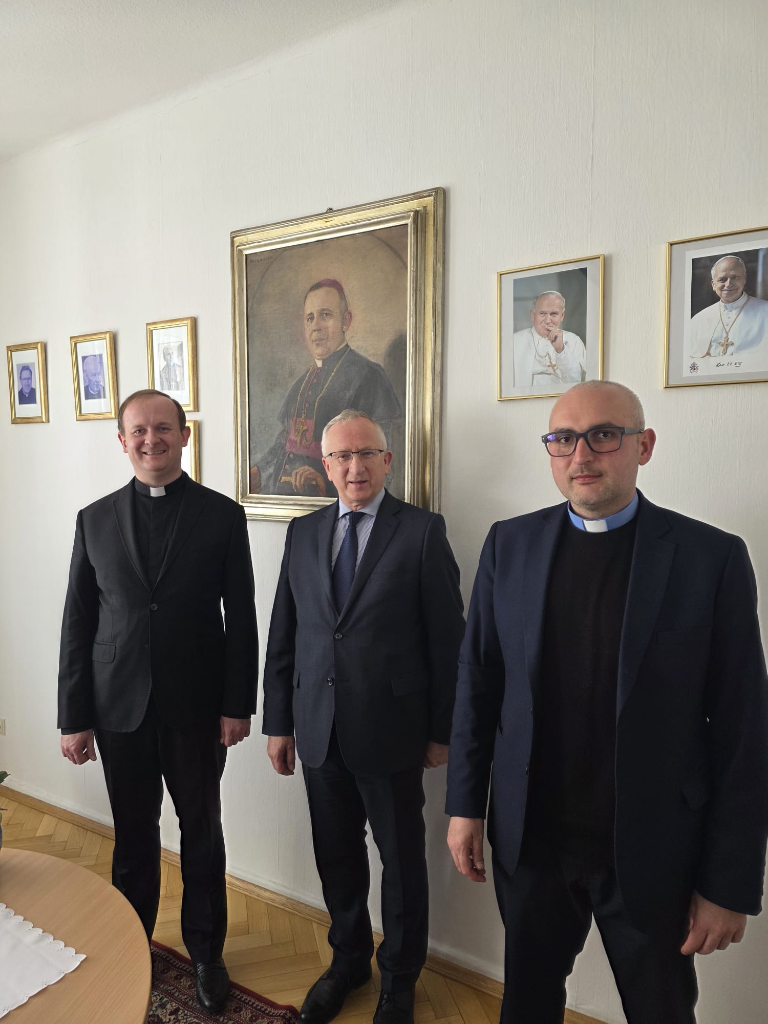 Dialog i współdziałanie na rzecz Polonii – spotkanie w rektoracie PMK